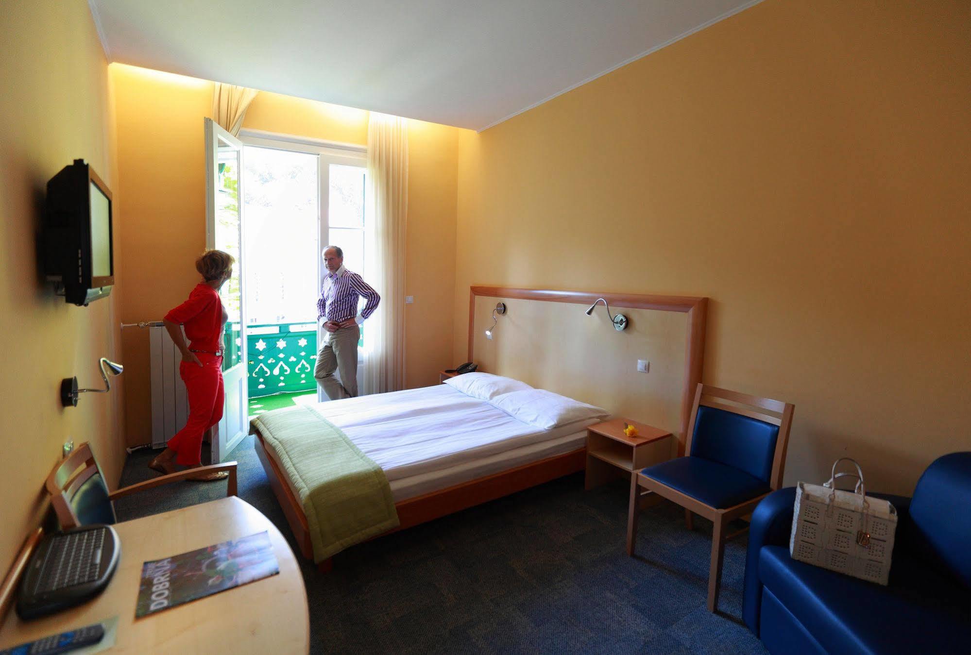 Depadansa Hotel Park - Terme Dobrna Exterior foto